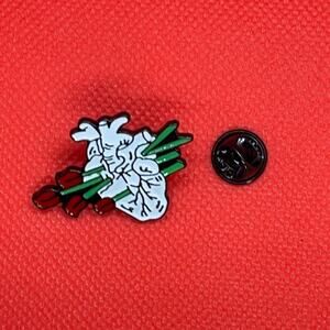 Roses n Heart Pin Brooch
